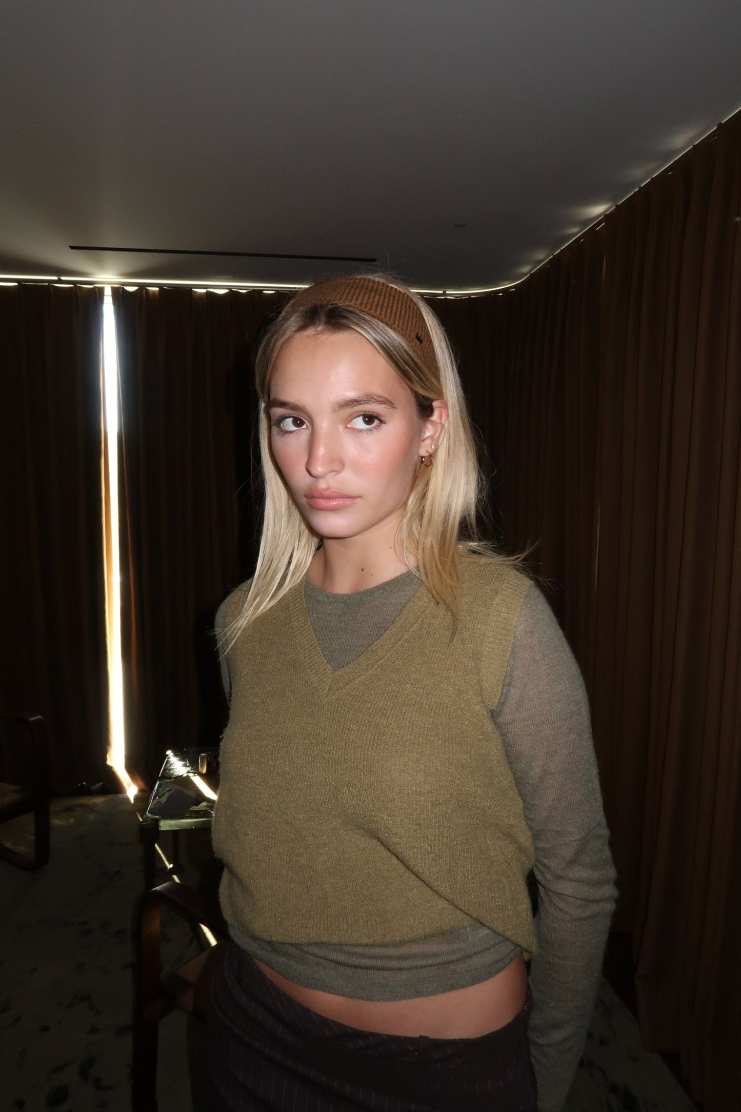 The Soft Rib Headband in Cardamom